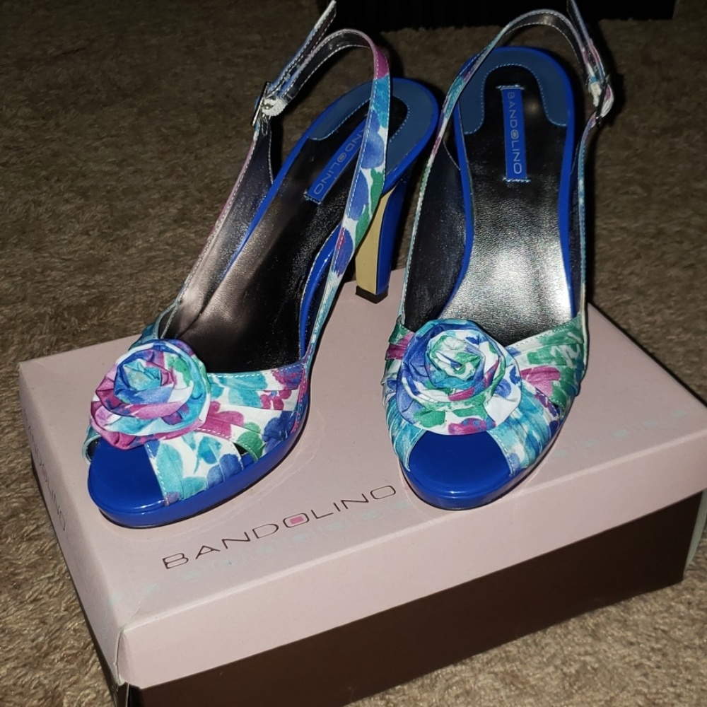 Bandolino Multi colored Heels